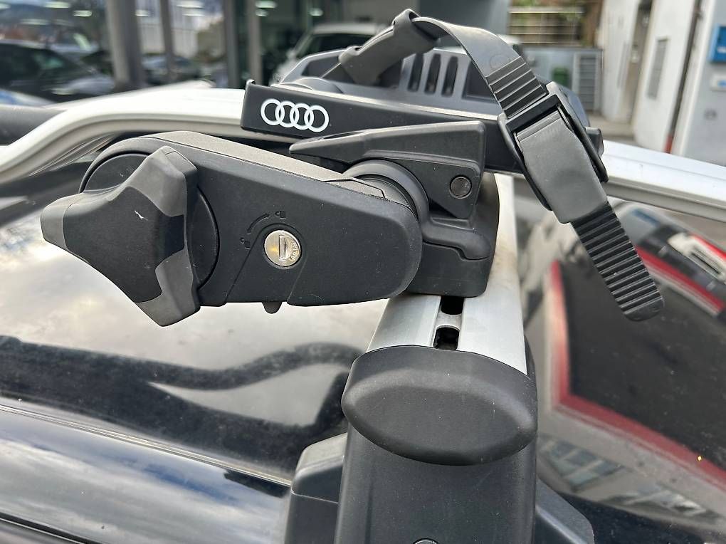 Barres de toit: Dach / Veloträger für Audi A1 – D'occasion à Schwerzenbach par ZU1965 2