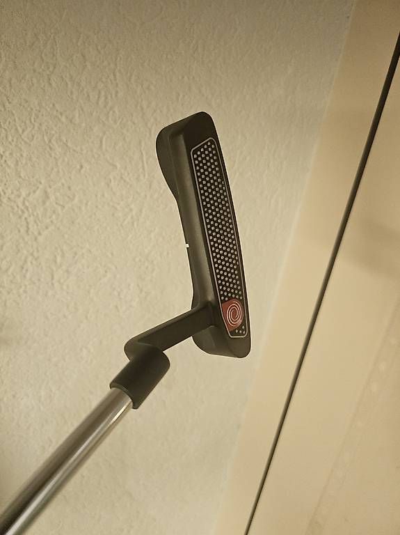 Schläger & Sets: Putter Odyssey gaucher – Gebraucht aus Lonay von Turchinu 1