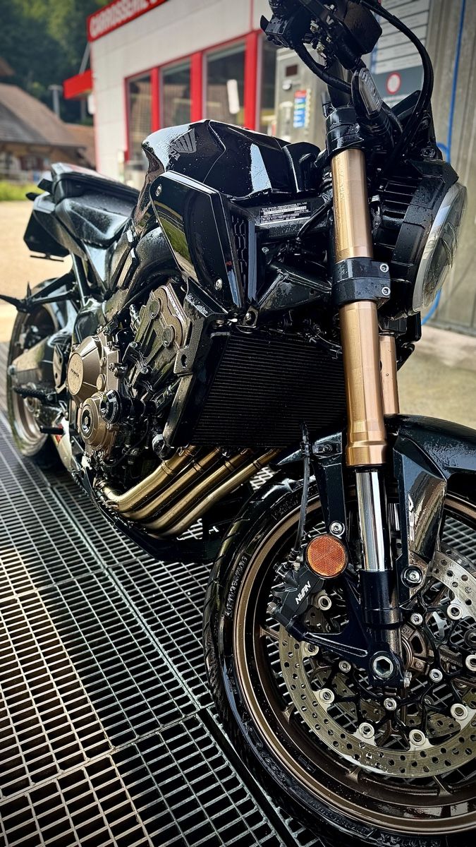 Honda Strada: Honda CB650R – Usato da Lützelflüh-Goldbach venduto da L11