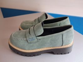 HALBSCHU IN OLIVE GRÜN RUTSCHFESTE SOHLE 37