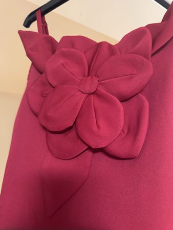 Kleid rot Blumen Grösse L Neu.Von einer Schneiderin gefertig