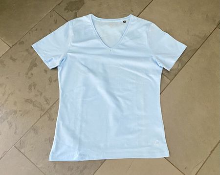 T-Shirt Bo viva mit V-Ausschnitt, Gr. 38, hellblau
