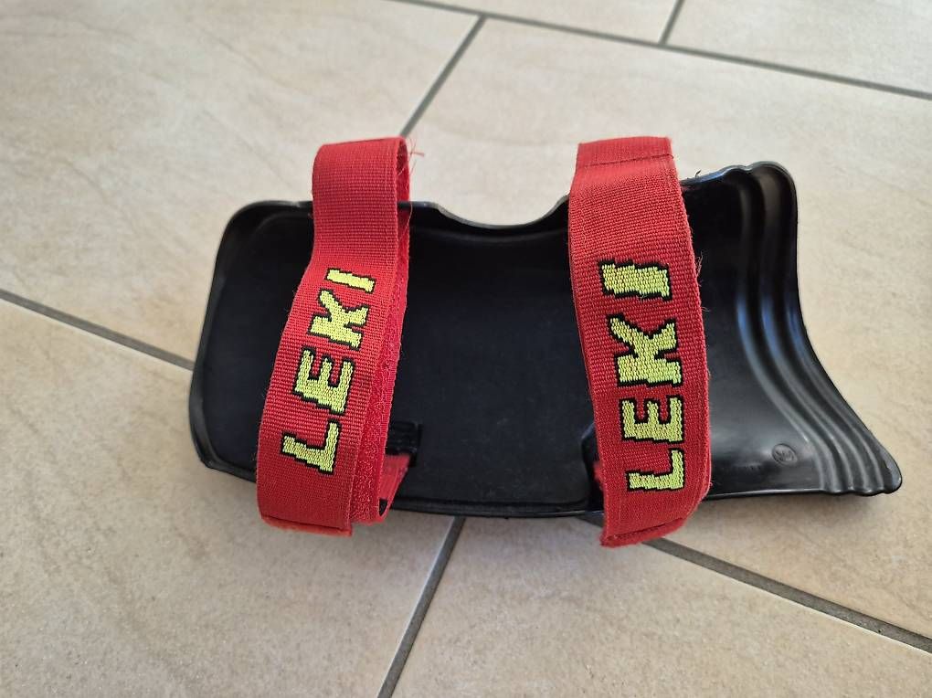 Protections: Protection tibia LEKI – D'occasion à Epagny par FraisDo 1