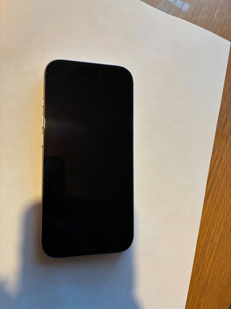 Apple Telefoni cellulari / Smartphones: iphone 17 lavande  – Usato da Petit-Lancy venduto da meg_sw2k 5