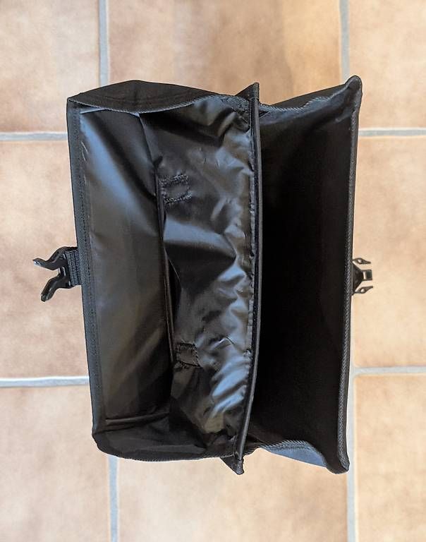 Sacs: Fahrrad Seitentasche von Triumph  – D'occasion à Höri par Makumba2 4
