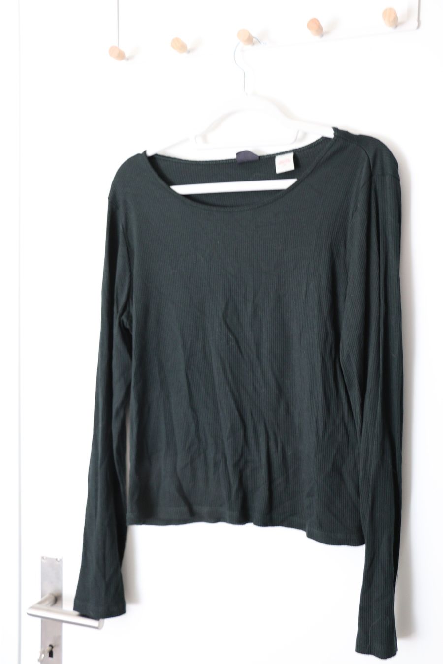 Levi's Pullover & Sweatshirts: Pullover Levi's Gr. L grünschwarz – Gebraucht aus Männedorf von Topojasa