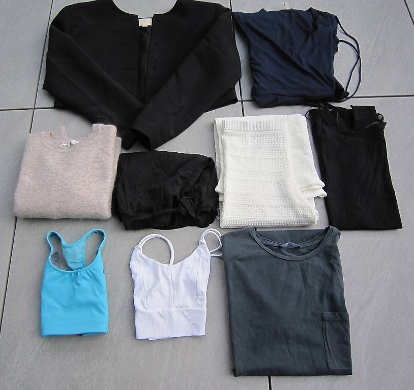 Lotti di vestiti: (B) Kleiderpaket Gr. S – Usato da Steinhausen venduto da ladisci