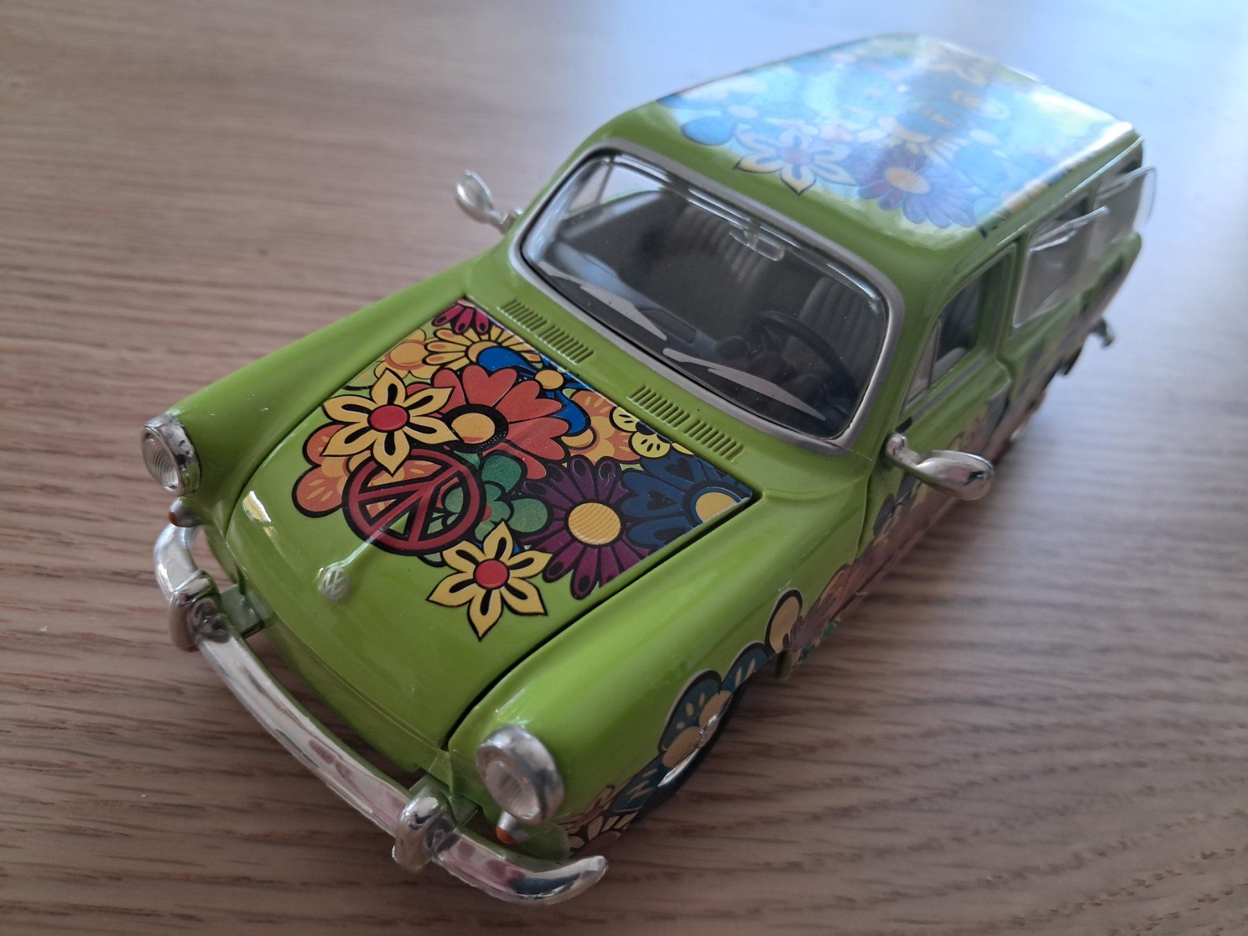 Volkswagen Modellini d'auto: 1987 VW 1600 squardback – Usato da Reinach AG venduto da Abrasil 1