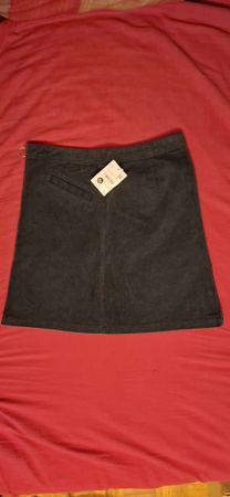jupe en velours, C&A taille 40, neuve