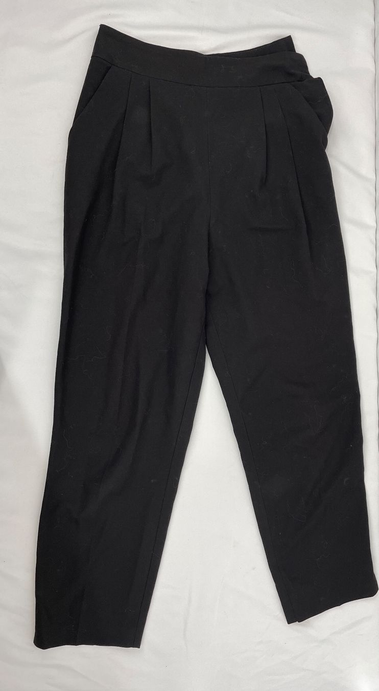 Asos Hosen: ASOS pantalon noir 36 – Gebraucht aus Lausanne von PlusValue_Lausanne