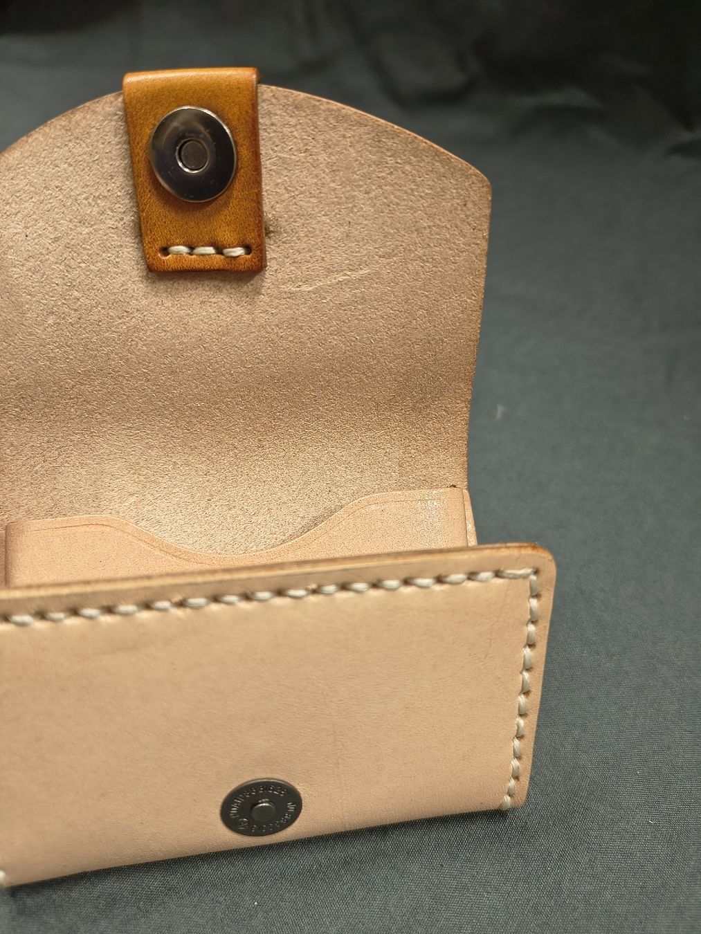 Portafogli: Handmade leather wallet – Nuovo e nell'imballaggio originale da Vevey venduto da cos-vero 1