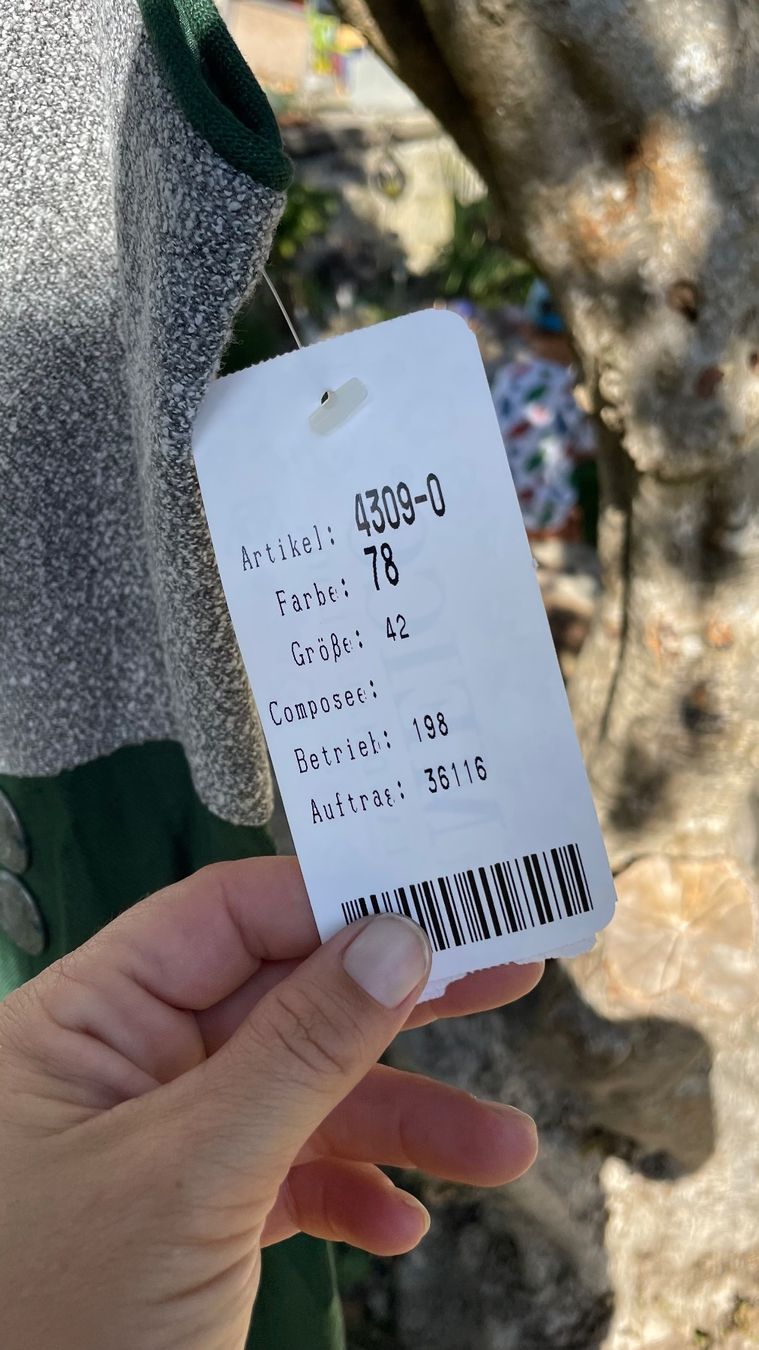 Robes: Kleid – Neuf avec emballage d'origine à Benken ZH par stefiz 2