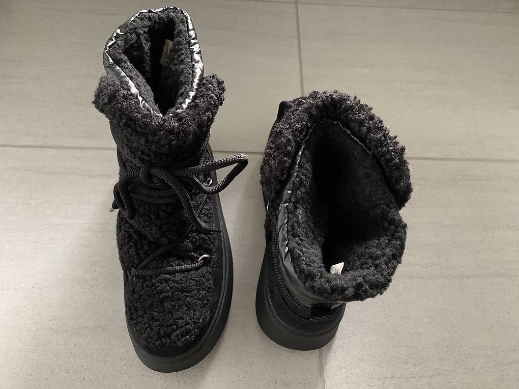 Scarpe da donna: Winterschuhe Plateau, Gr. 40 – Usato da Dübendorf venduto da Laeola 3