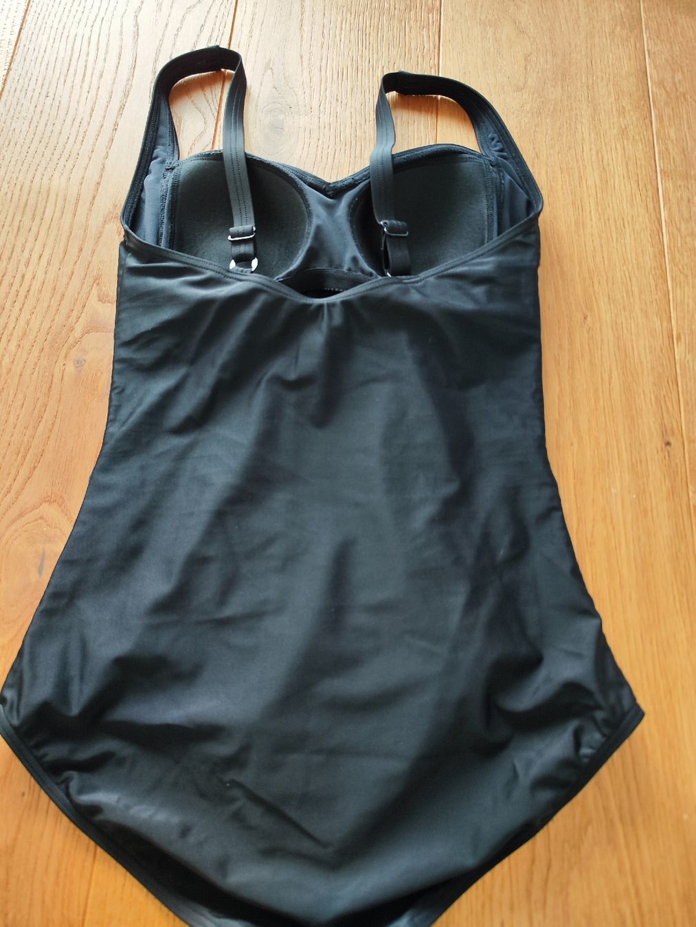 Lascana Badekleider & Bikinis: LASCANA Badeanzug »Saphir Gr. 40C – Gebraucht aus Kriens von KleineD 1