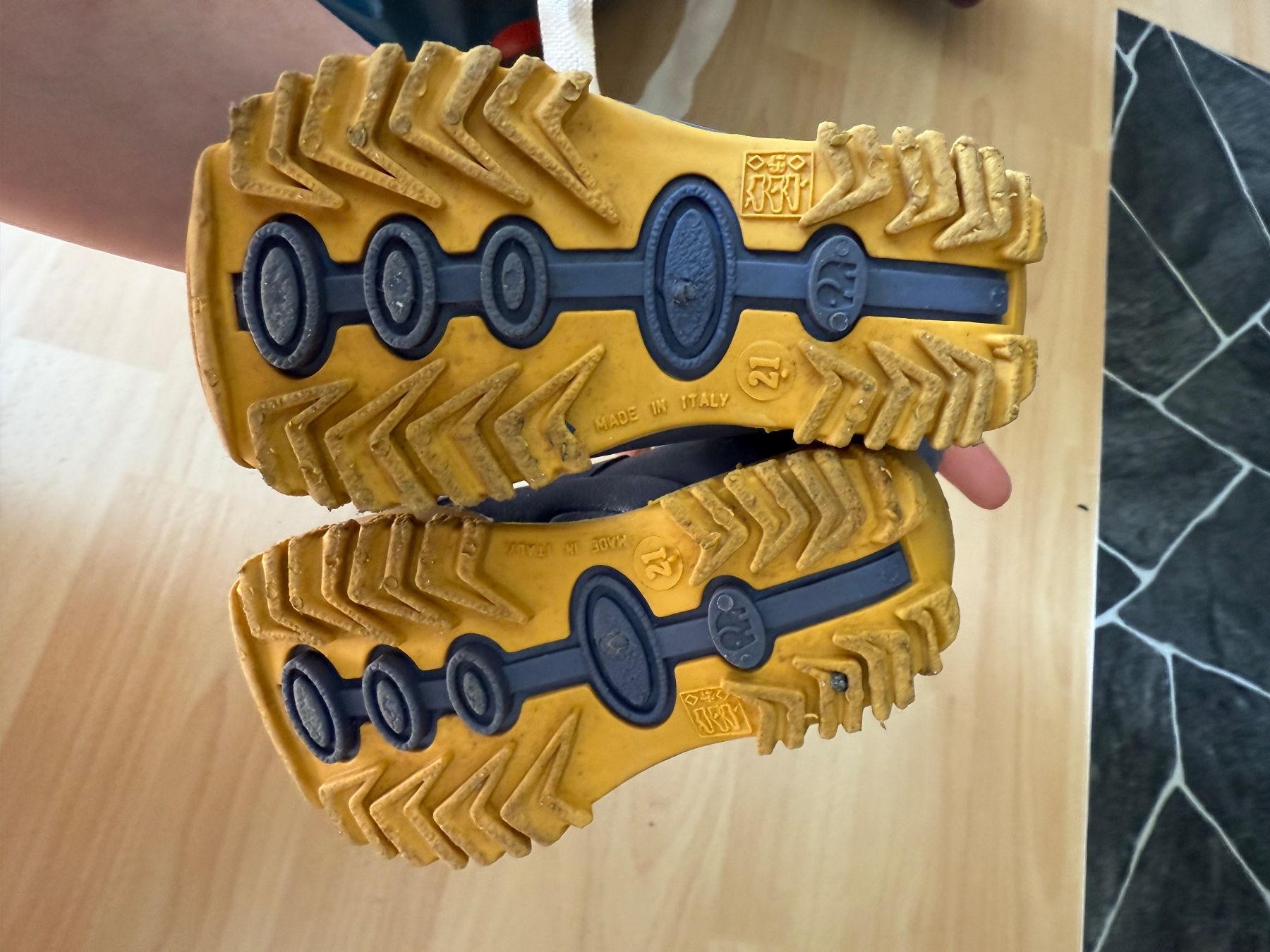 Elefanten Scarpe per ragazzi: Kinder Gummistiefel Elefanten Gr. 21 – Usato da Edlibach venduto da Kiwi610 3