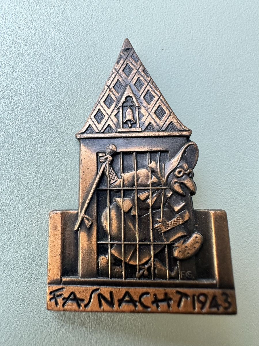 Basler Plaketten & Abzeichen: Fasnacht Basel KUPFER 1943 – Gebraucht aus Basel von fasnachtsoutlet1965