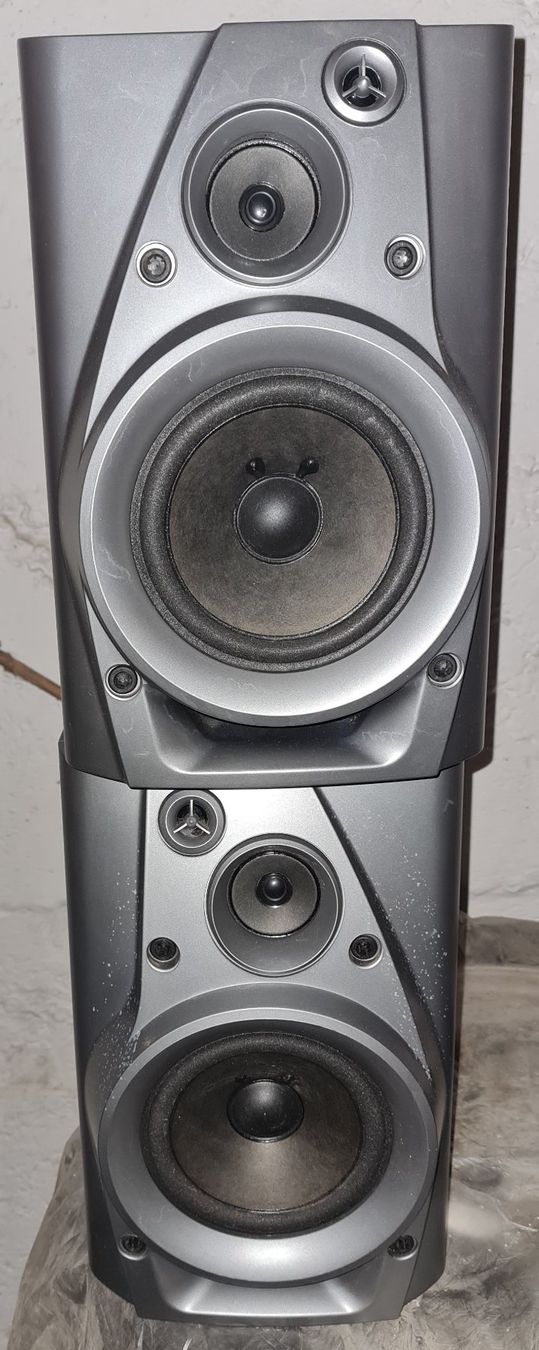Sharp Lautsprecher: Lautsprecher Paar Sharp 40-80W/6Ohm gute Zustand – Gebraucht aus Horw von Arta20000