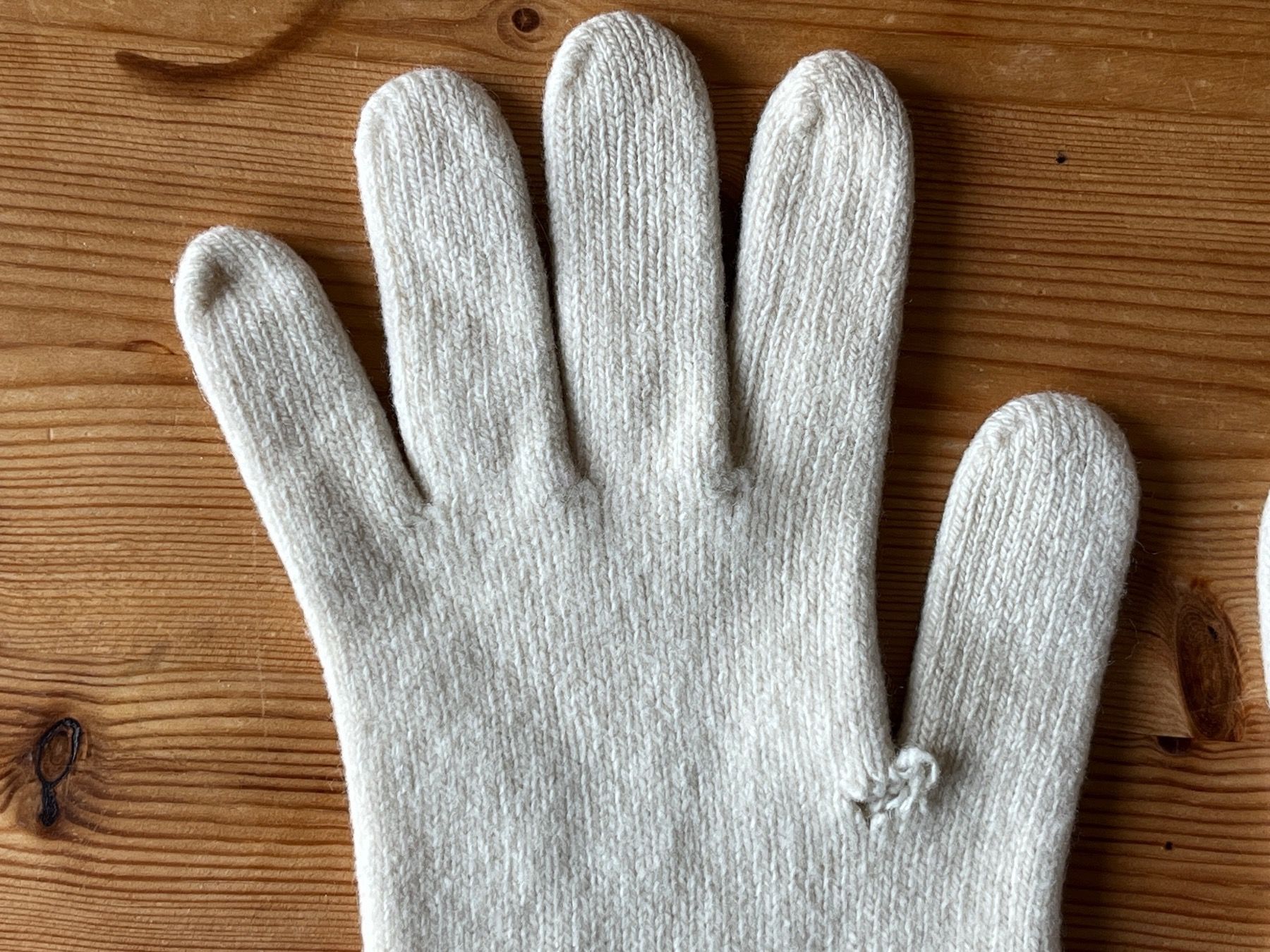Burberry Guanti & manicotti: Original BURBERRY gloves – Usato da Winterthur venduto da L.K.I. 4