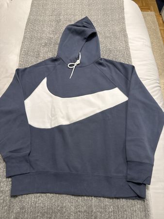 Pull Nike XL bleu marine et blanc, état impeccable!