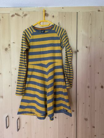 Villervalla Kleid Gr. 134