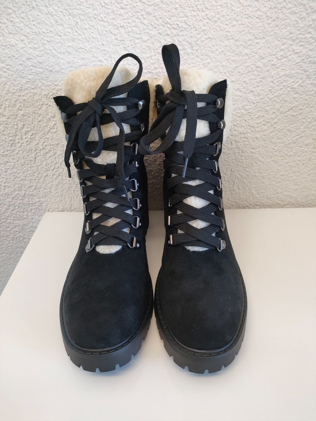 Scarpe da donna: Wunderschöne Damen-Stiefeletten schwarz – Nuovo (secondo la descrizione) da Dietikon venduto da MJ_Sporting