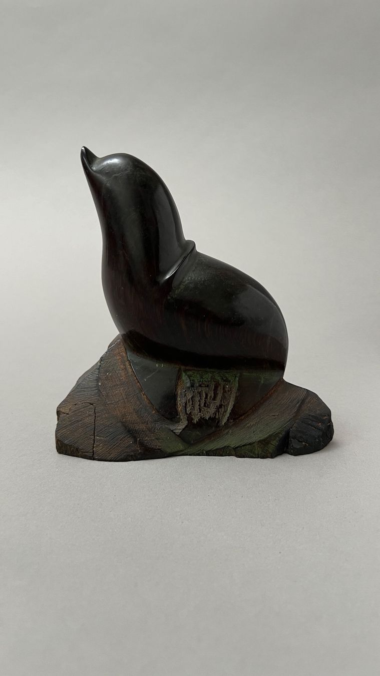 Statuette: FIGUR-EISENHOLZ / ROBBE od. SEELÖWE /  MEXICO – Usato da Basel venduto da herr_majesty 1