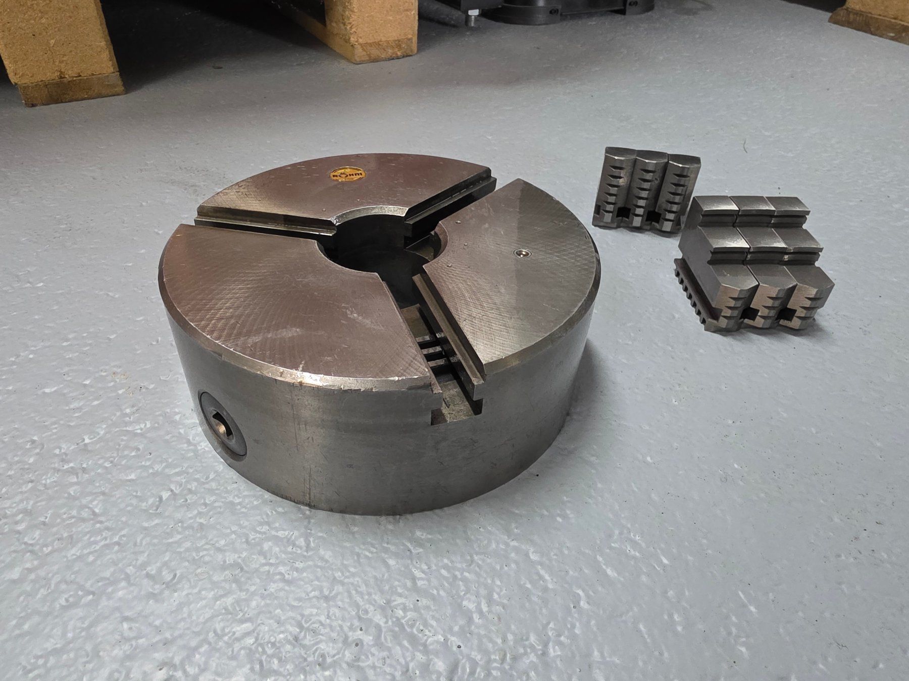 Schaublin Altro per industria metallurgica: Röhm Dreibackenfutter Ø200mm – Usato da Sax venduto da endsim 7
