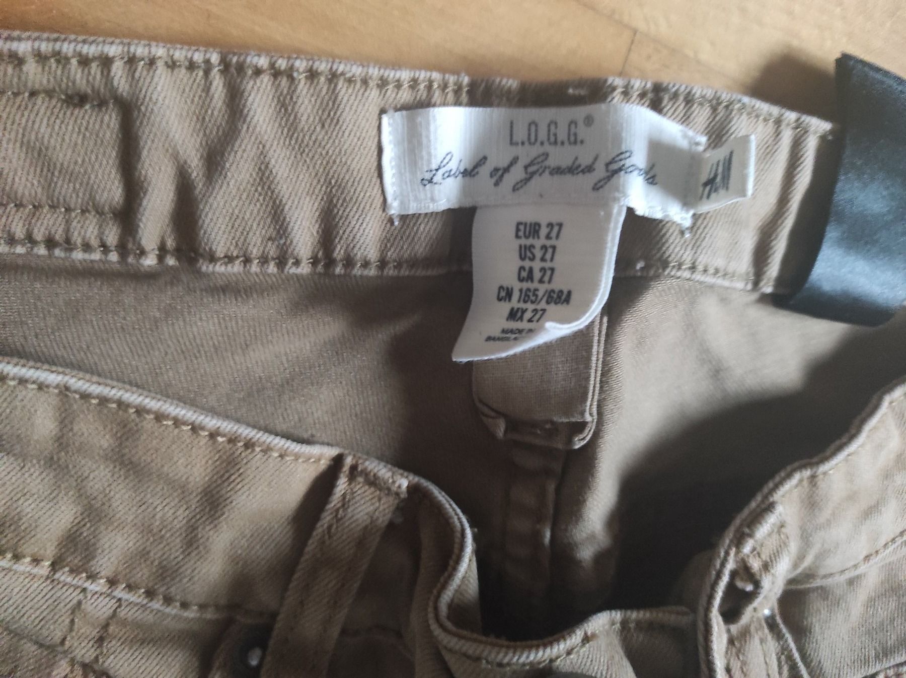 Pantaloni: Kurze hose – Usato da Effretikon venduto da MarthaK. 1
