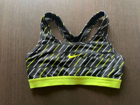 Brassière de sport Nike Dri-Fit taille S - parfait!