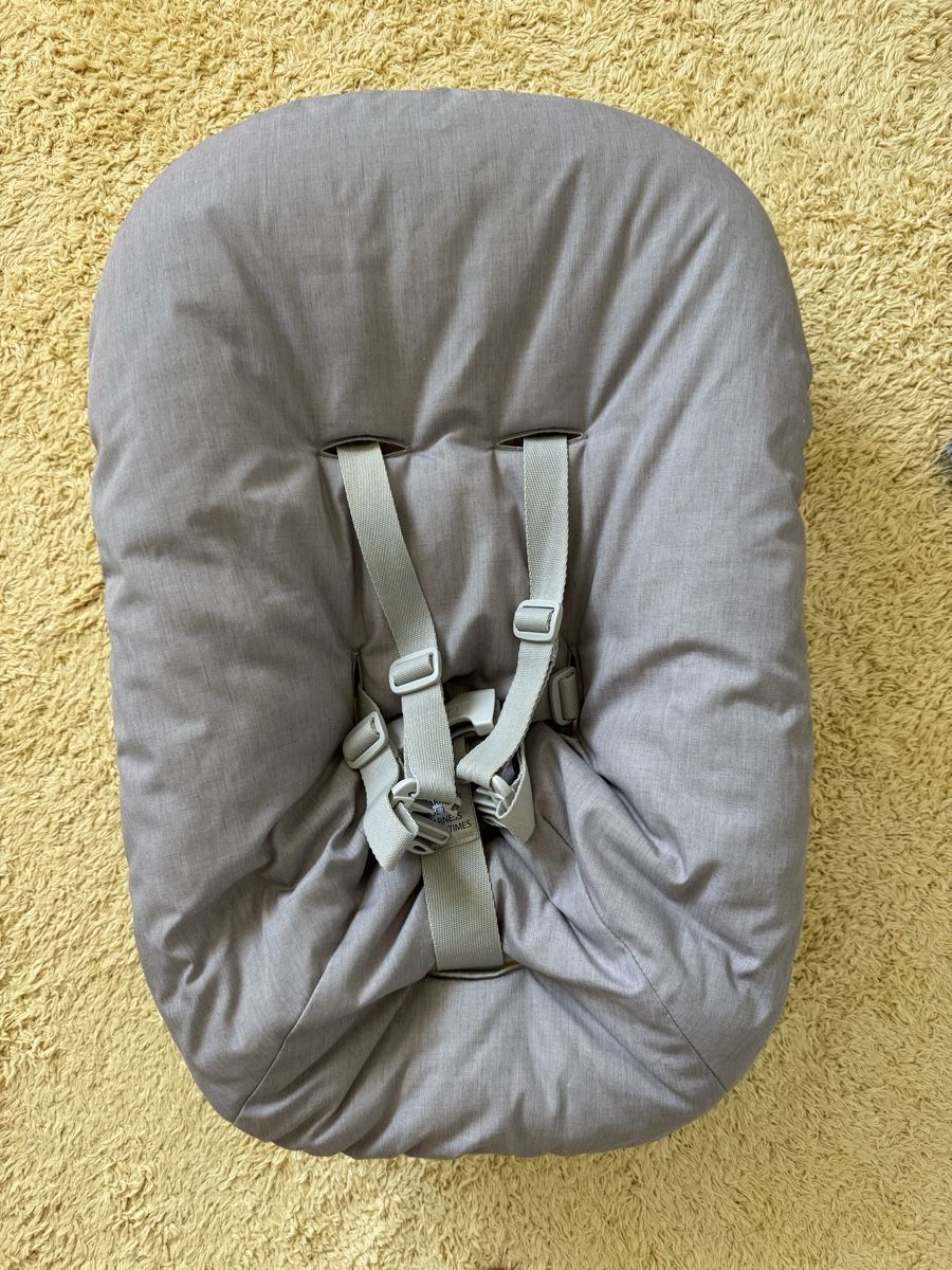 Stokke Hochstühle: Stokke Newborn Aufsatz – Gebraucht aus Olsberg von got_pd7p