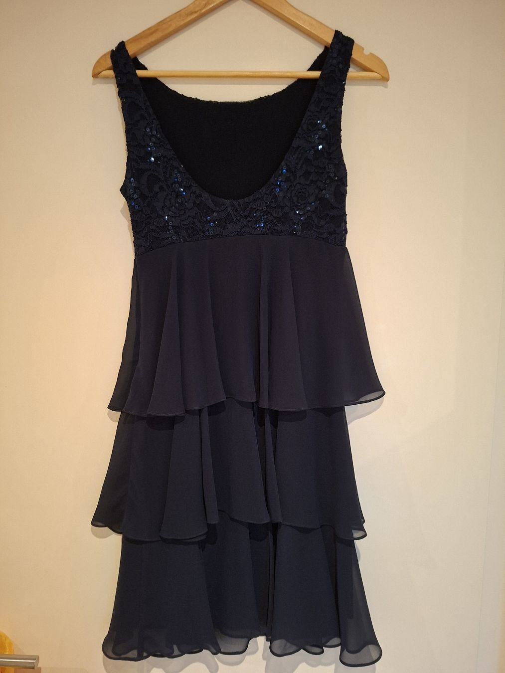 Vestiti: Cocktail Kleid dunkelblau Gr. 36 – Usato da Hirzel venduto da larissagschwend 1