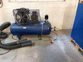 Kompressor blau 7Bar / 380 Volt