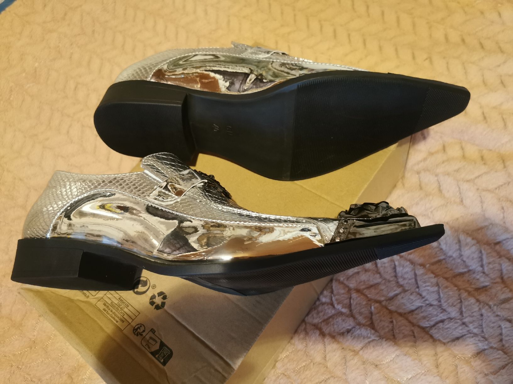 Scarpe da uomo: Party Schuhe Silberfarben gr. 40 – Nuovo e nell'imballaggio originale da Mellingen venduto da fra_g7y8 5