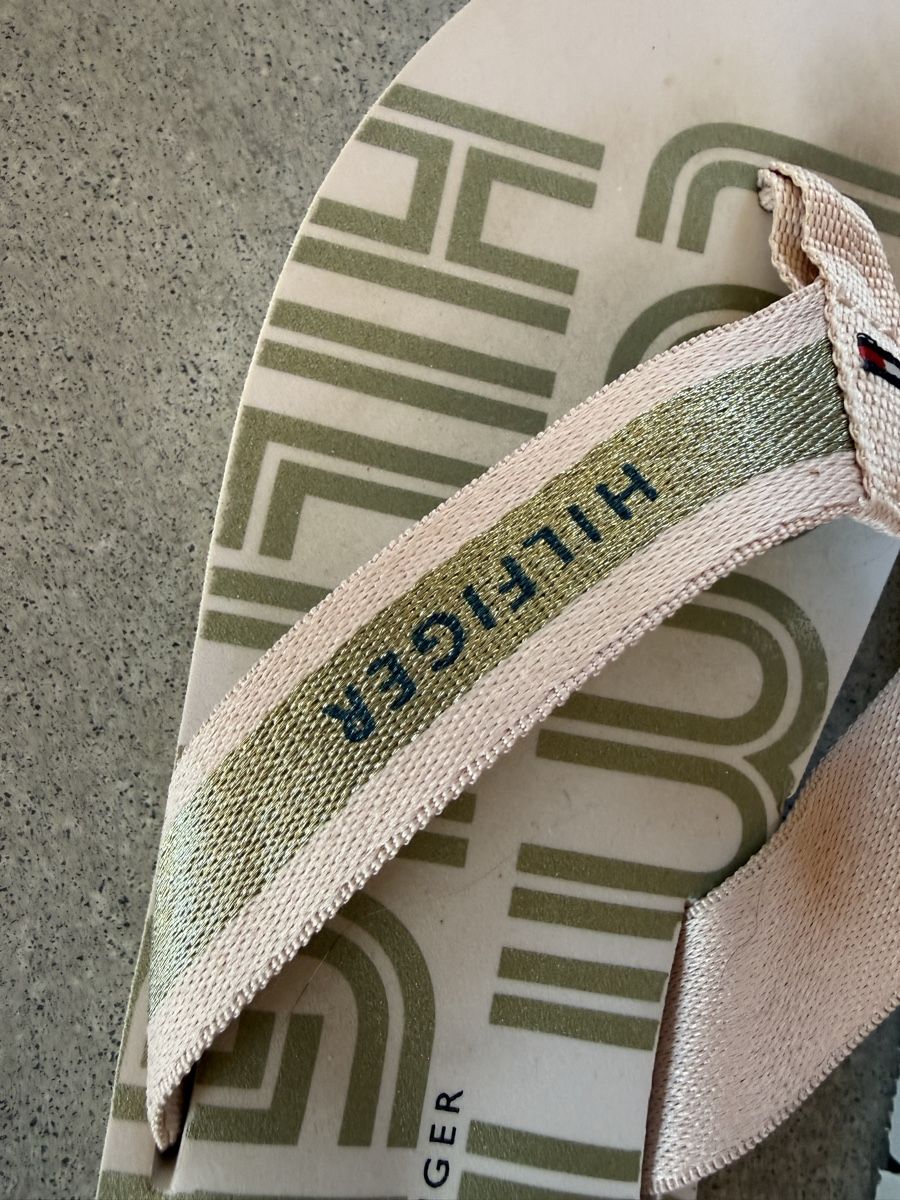 Tommy Hilfiger Scarpe da donna: Tommy Hilfiger Flip Flop ,  Gr.38/39! – Usato da Maienfeld venduto da griti666 2