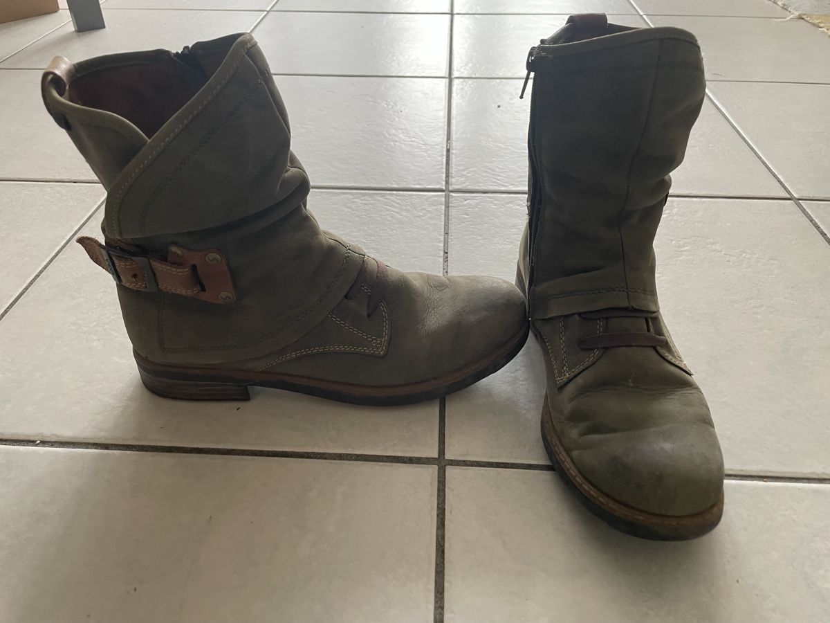 Scarpe da donna: VA-Tex Stiefel, khaki, Gr. 38 – Usato da Winterthur venduto da Tiklo 2