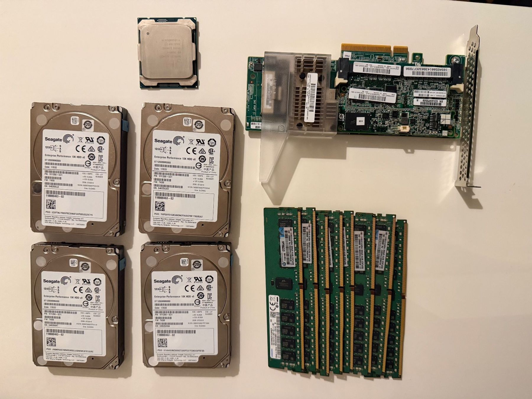 Samsung Serveurs: RAM, CPU, etc... Server Teile – D'occasion à Aarau par Harrydz