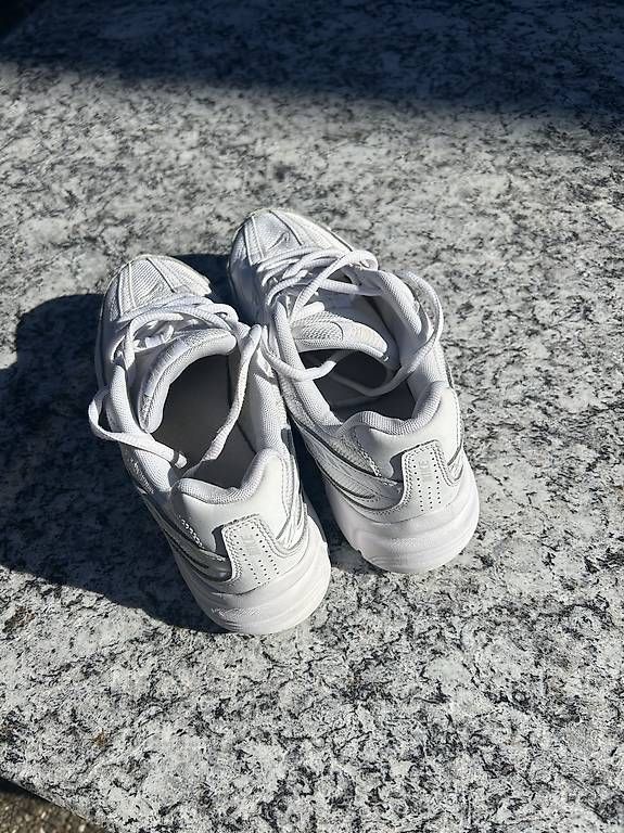 Scarpe da uomo: Nike Gr.40 – Usato da Allschwil venduto da Siljo1 1