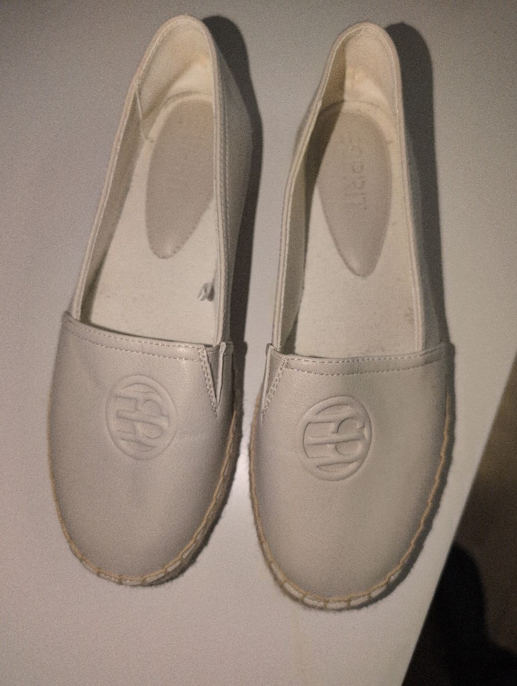 Scarpe da donna: Espadrilles crème - Élégantes et confortables - Taille 38 – Usato da Bassersdorf venduto da pca_cz6q