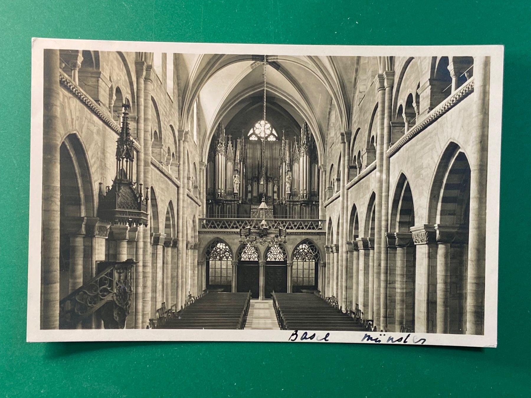 Cartoline postali: Basel, Münster - Innenansicht – Usato da Steg VS venduto da _vinci_