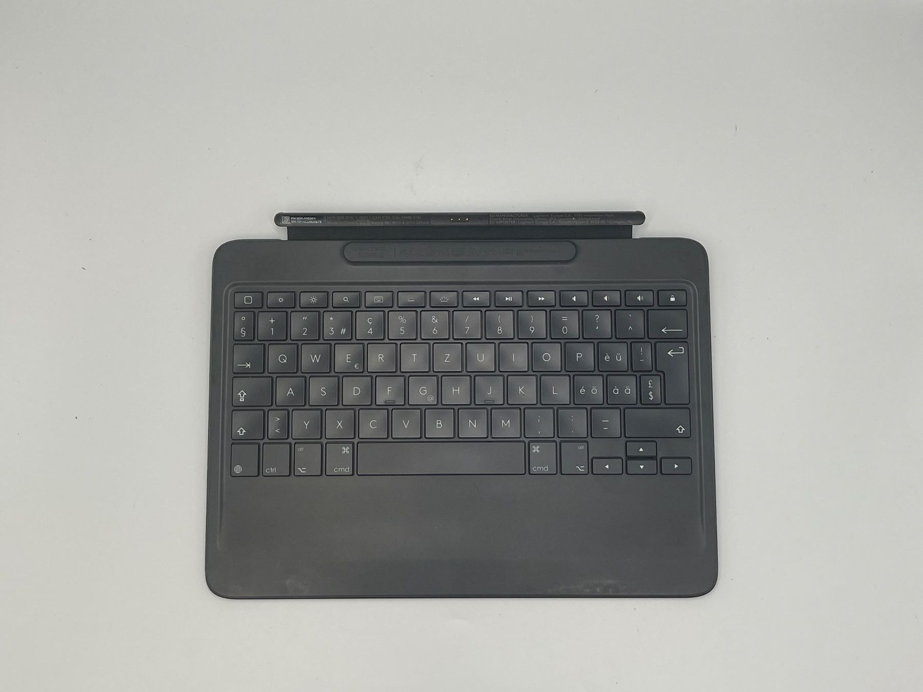 Logitech Claviers: Logitech Combo Touch Keyboard Case mit Trackpad – D'occasion à Schlieren par 2nd-Life 1
