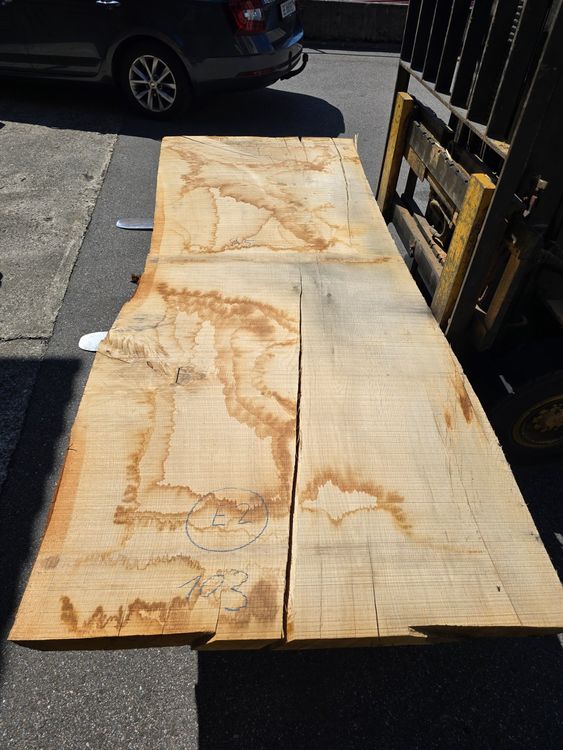 Articoli in legno: XXL Eichenbrett Nr. E2 – Nuovo (secondo la descrizione) da Lützelflüh-Goldb venduto da Waelchris