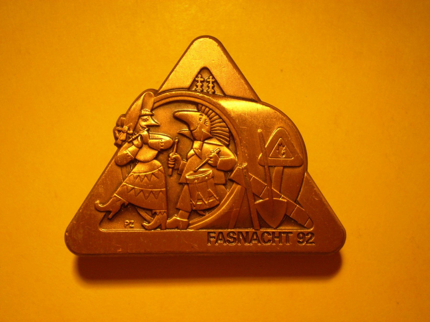 Basler Plaketten & Abzeichen: Fasnacht - Basel - Plakette - Kupfer - 1992 – Gebraucht aus Reinach BL von Dexy62