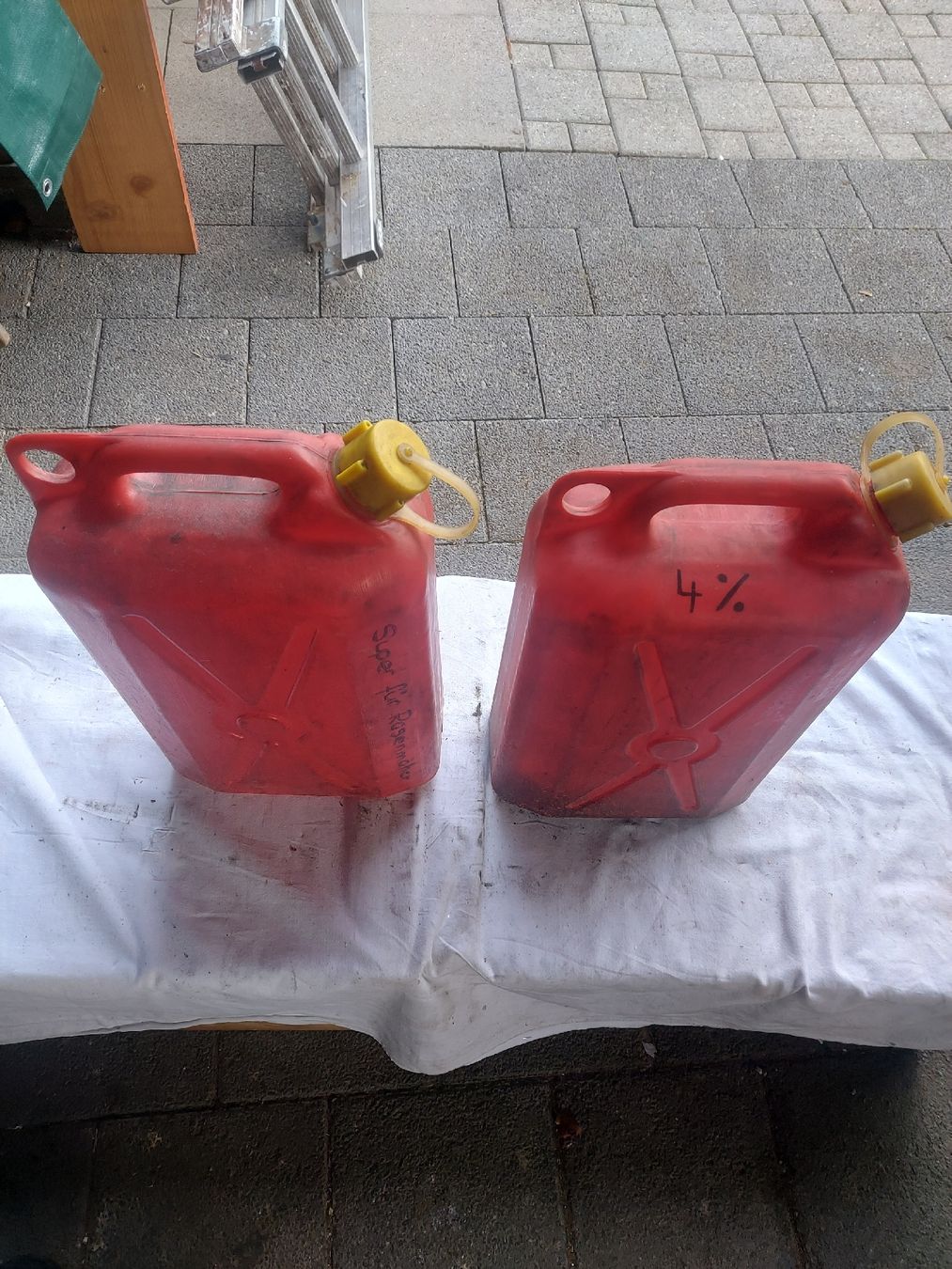 Taniche per benzina: 2 Benzinkanister – Usato da Trubschachen venduto da Toefflibueb91 1