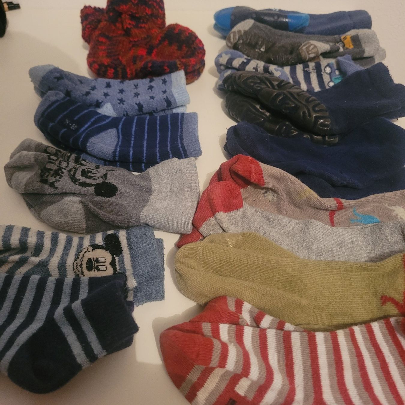Lotti & Set di vestiti: F: 15x Socken/Stopsocks Gr. 15-18 u.19-22 – Usato da Bremgarten b. Bern venduto da Marge7979 1
