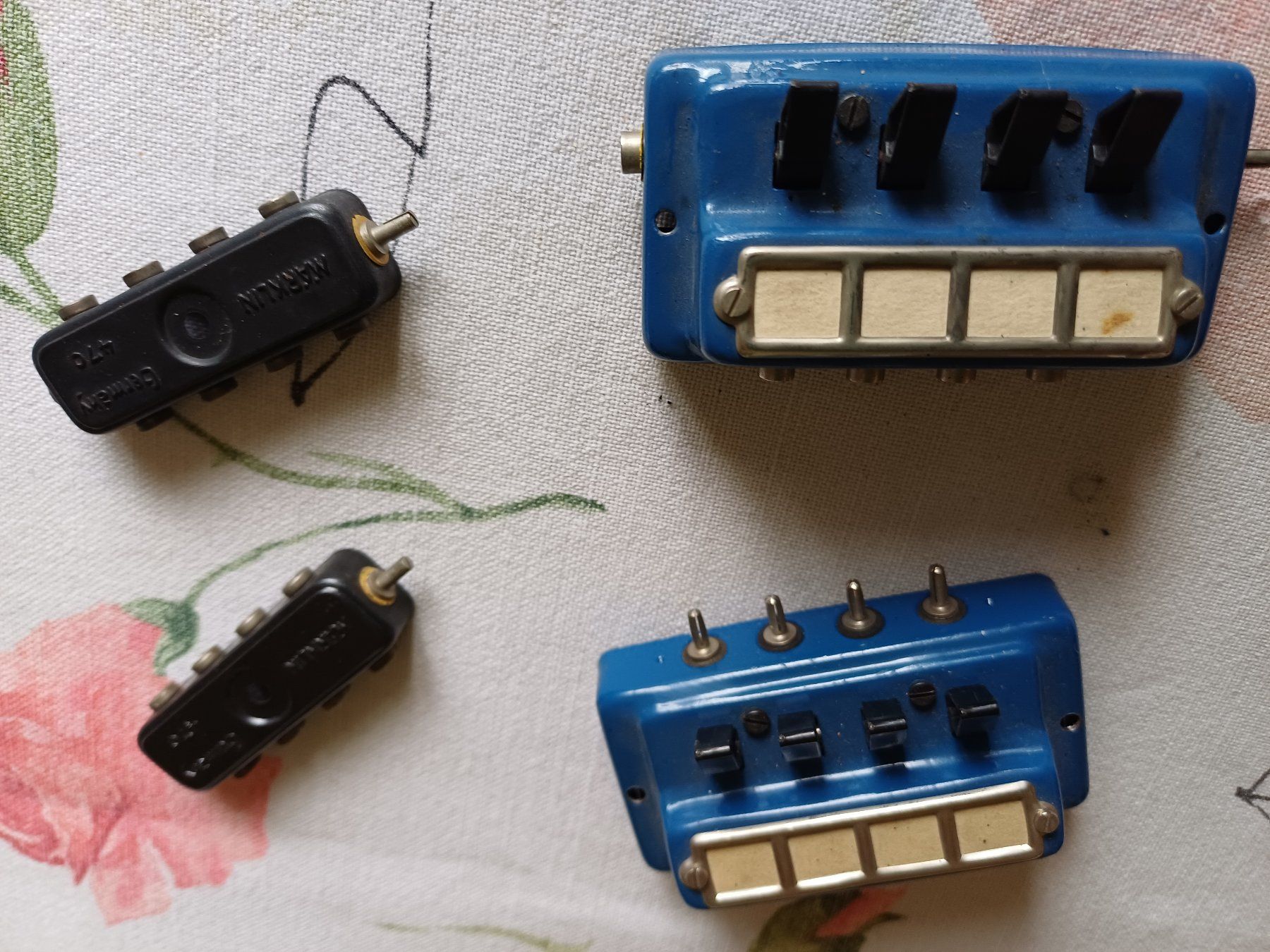 Märklin Alimentazione elettrica: Stellpult und Verteilerelemente – Usato da Untersiggenthal venduto da sch_k8s2