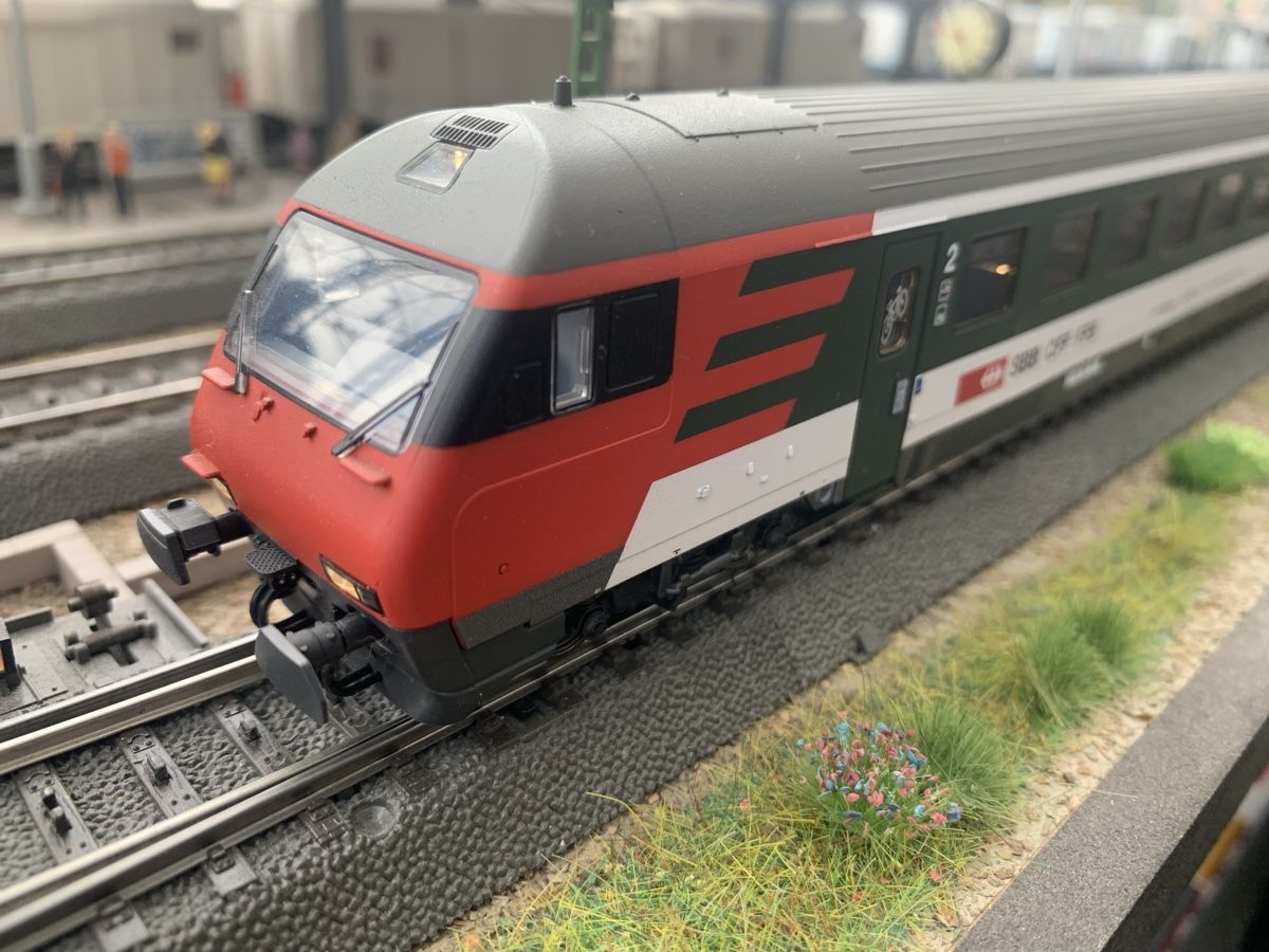 Märklin Modelleisenbahnen: Märklin HO 42175 set BLS SBB – Neu und originalverpackt aus Montpreveyres von Maleagant 2