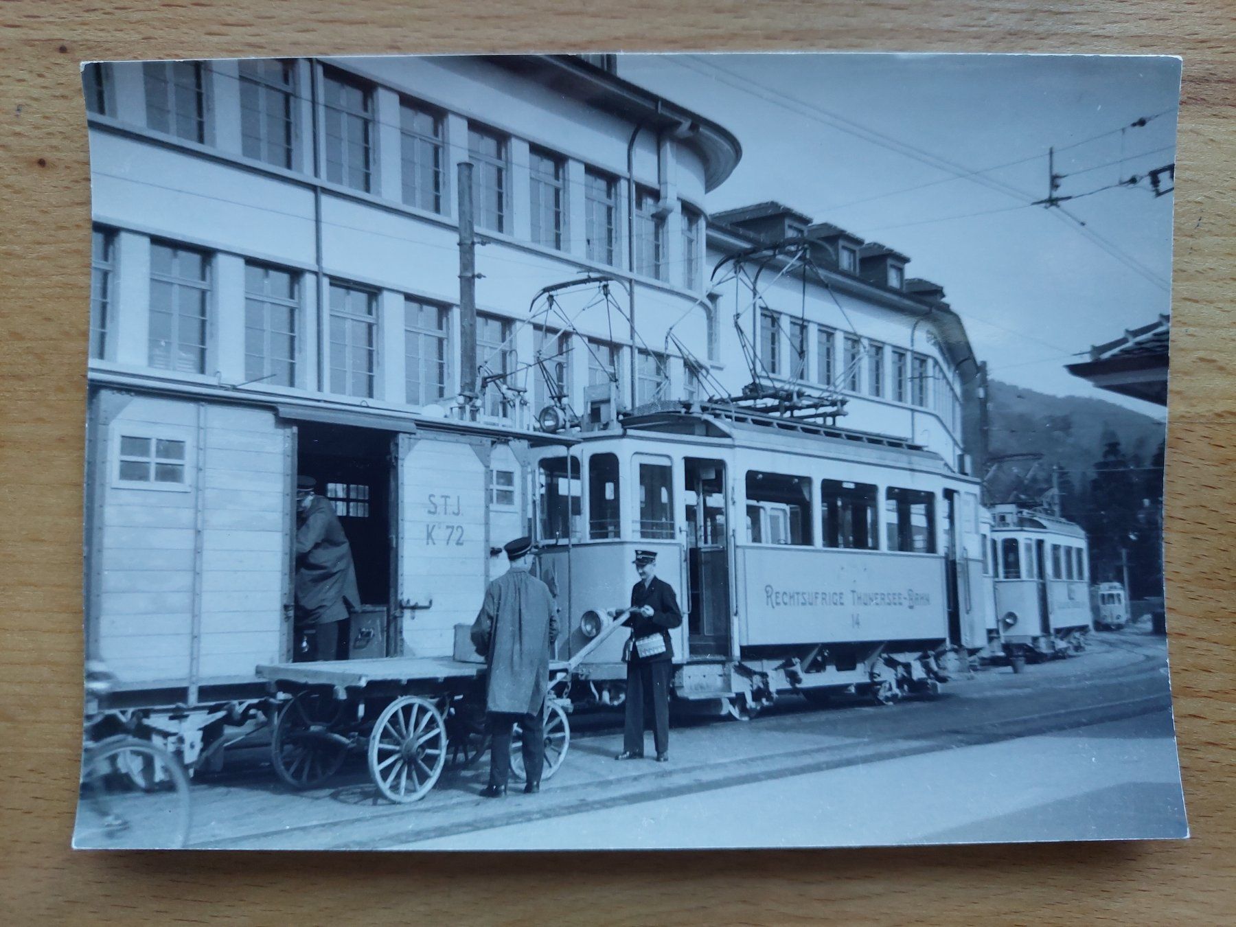 Cartoline postali: 4 Echtfotokarten Rechtsufrige-Thunersee-Bahn – Usato da Obfelden venduto da Foto_Bild_Kunst_Buch 1