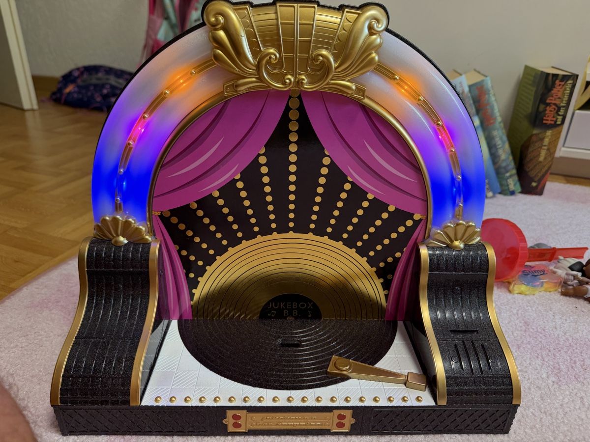 Bambole: LOL Surprise Jukebox mit Puppe – Usato da Effretikon venduto da allanbv 1