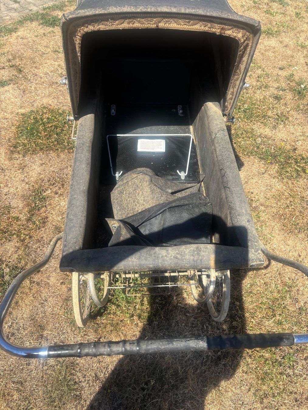Carrozzine: Antiker Silver Cross Kinderwagen – Usato da Hallwil venduto da volvo63 2