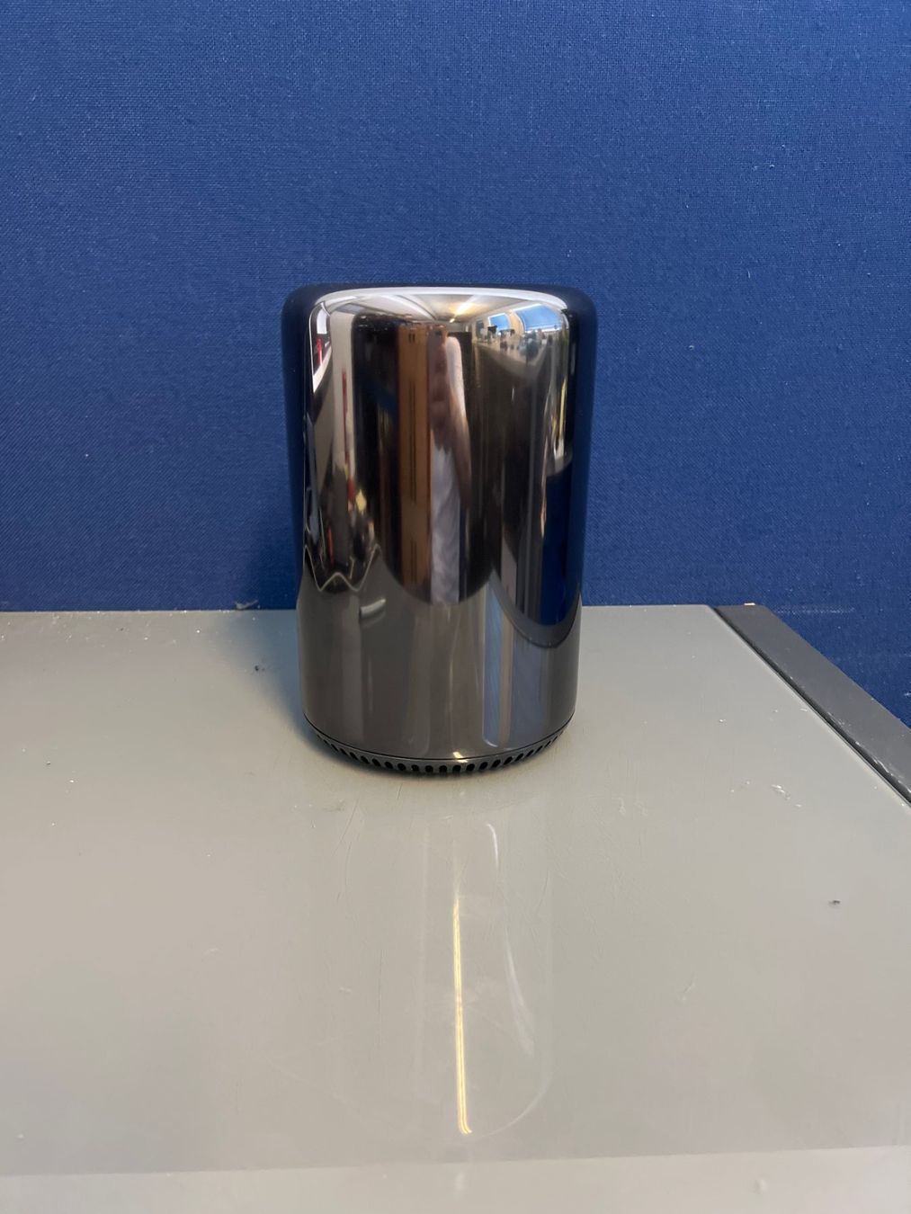 Apple PC: Mac Pro 2013, Xeon E5, 16 Ram, 256SSD, FW Passwort #34 – Difettoso da Dietikon venduto da speedkauf
